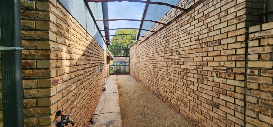 4 Bedroom Property for Sale in Doringkruin North West